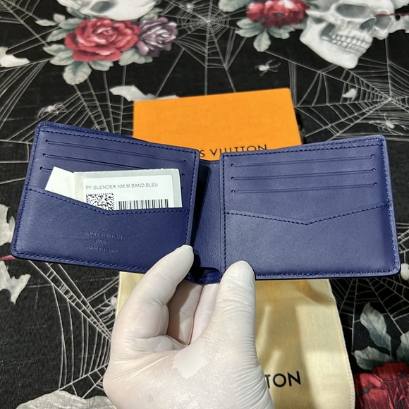 Louis Vuitton x Virgil Abloh Bleached Blue Bandana Monogram Slender Men’s Wallet - Picture 9 of 14